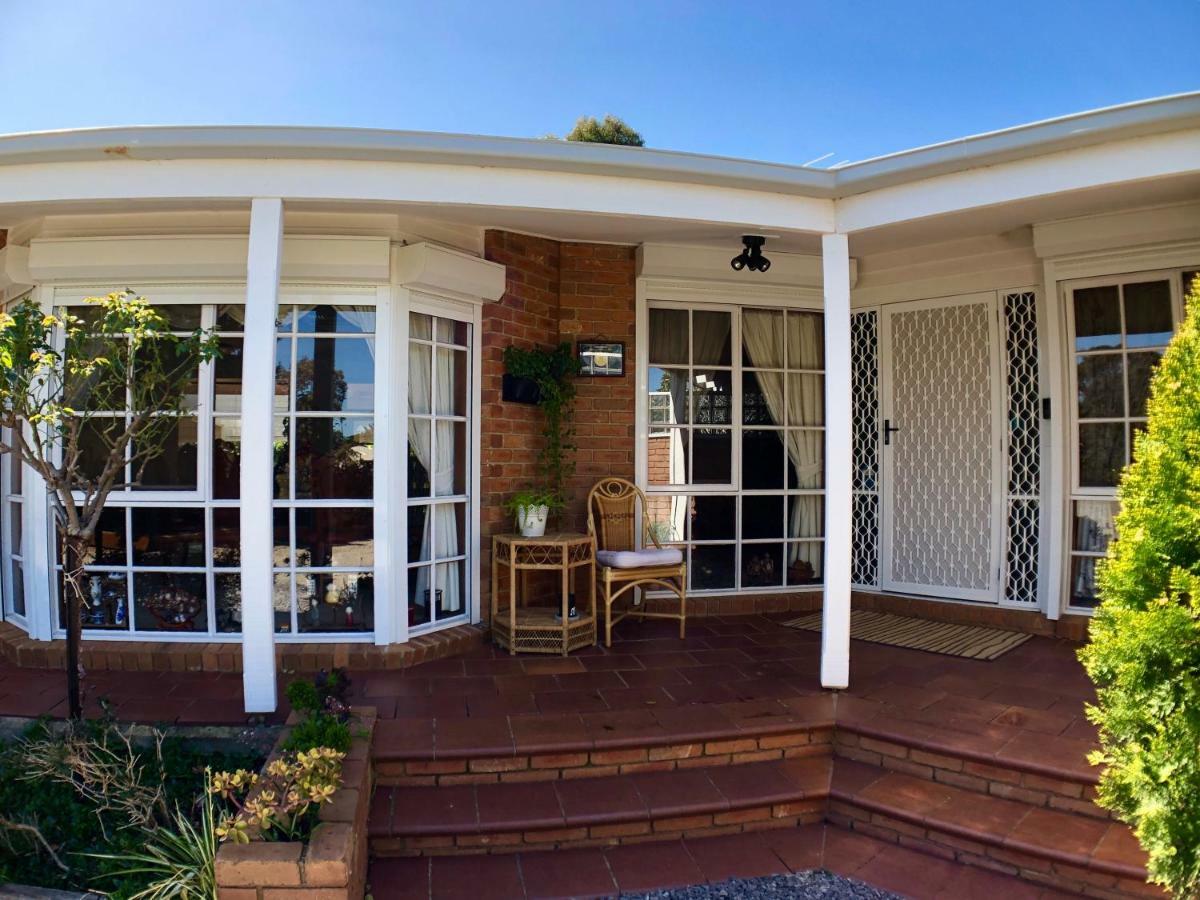 Melbourne Garden Bed And Breakfast Melton Exterior foto